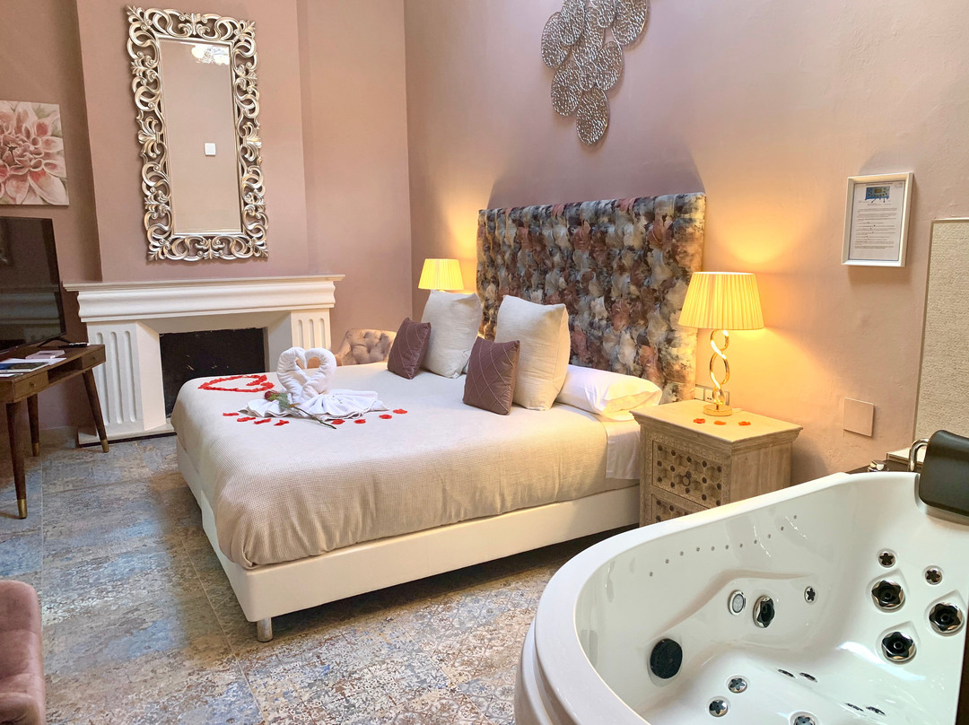 阿德阿尔巴精品水疗酒店主图