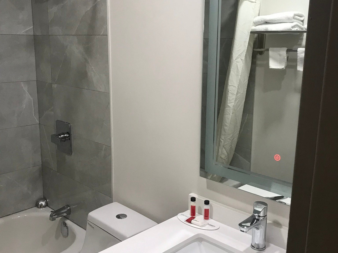 Super 8 by Wyndham Sarnia on主图