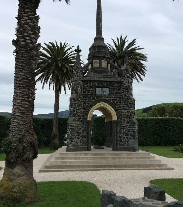 Banks Peninsula War Memorial and Grounds-阿卡罗阿必去景点
