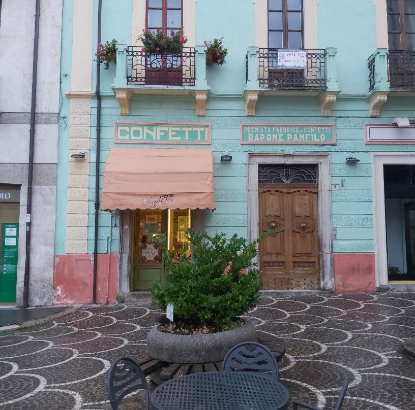 Confetti Rapone-苏尔莫纳必去景点