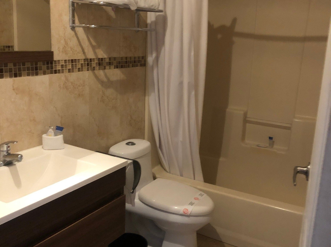 Hotel Oliver Inn主图