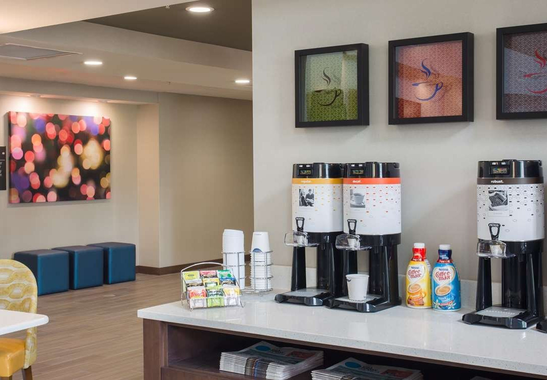 Hampton Inn & Suites Knoxville Papermill Drive主图