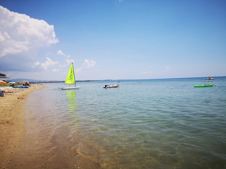 Potamos Beach景点图片