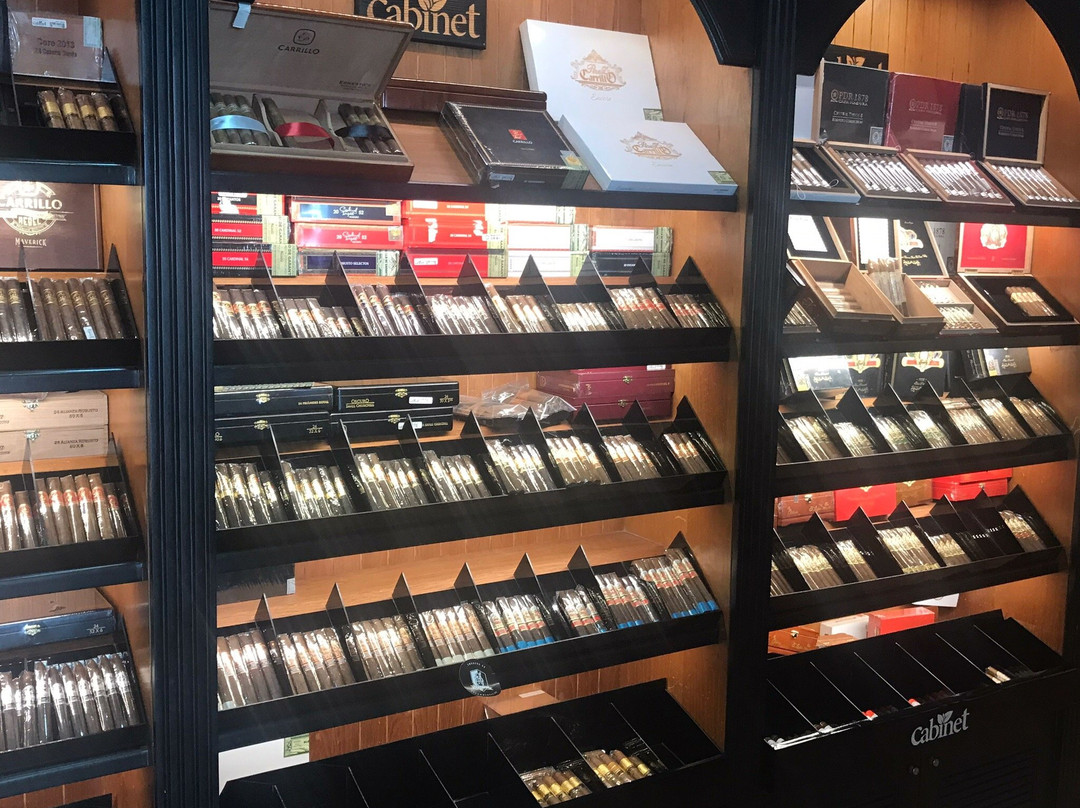 Cabinet Tobaco Boutique-圣多明哥必去景点