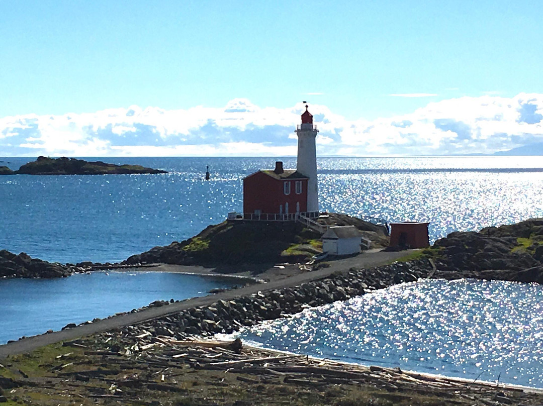 Fort Rodd Hill and Fisgard Lighthouse National Historic Sites景点图片