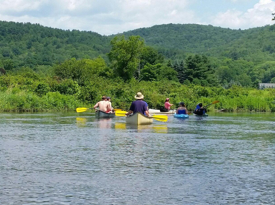 Berkshire Canoe Tours景点图片