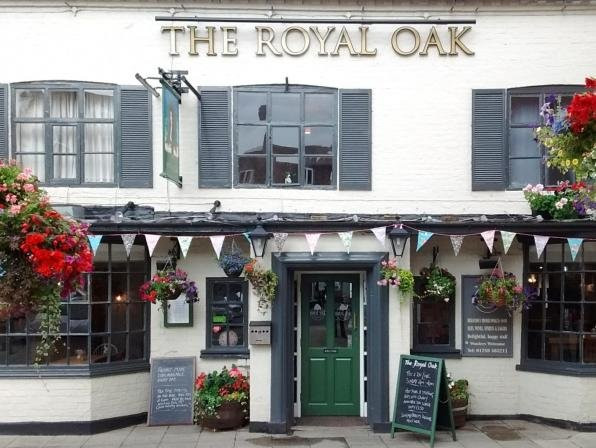 The Royal Oak主图