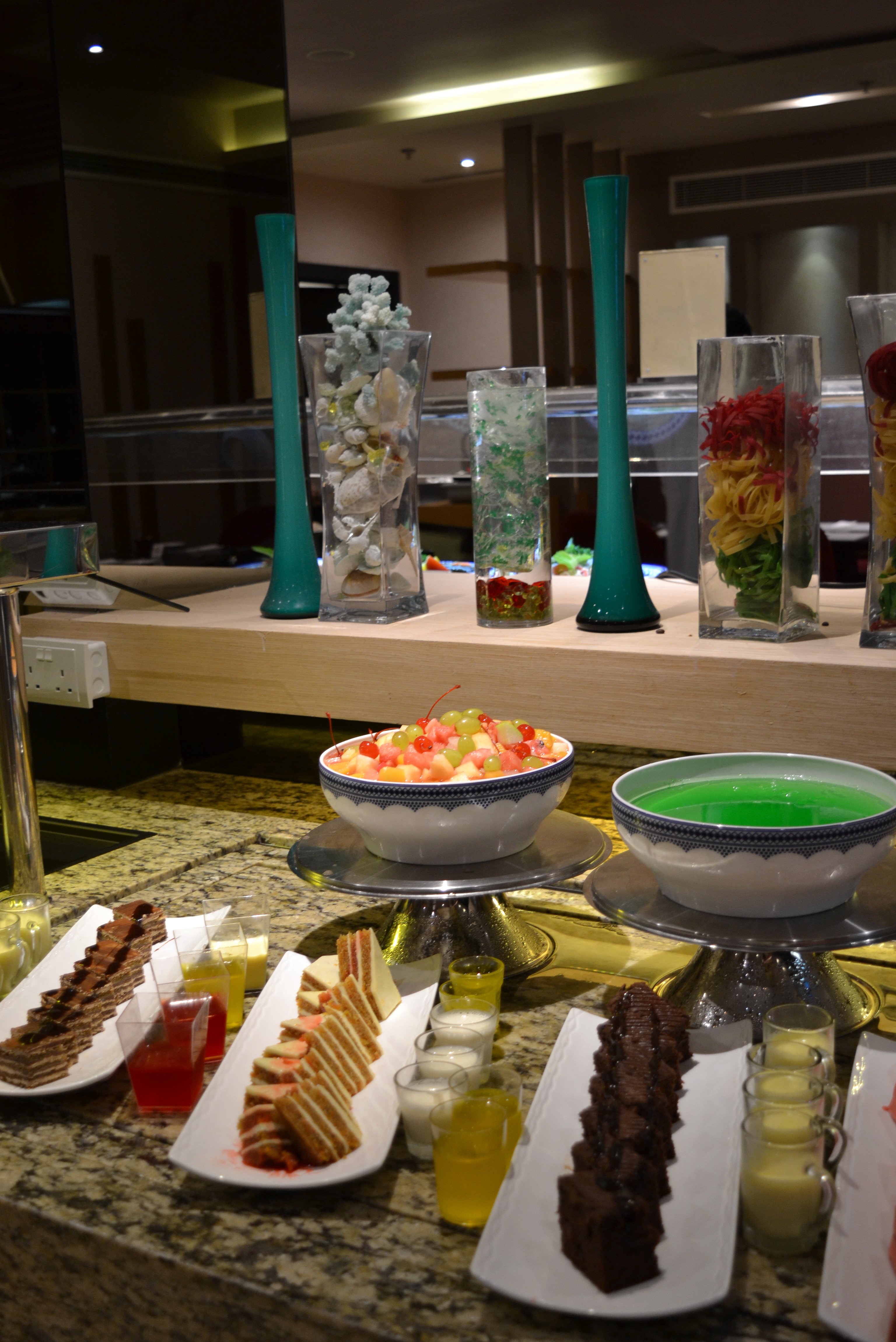 Ramada Hotel & Suites by Wyndham Amwaj Islands Manama-餐饮