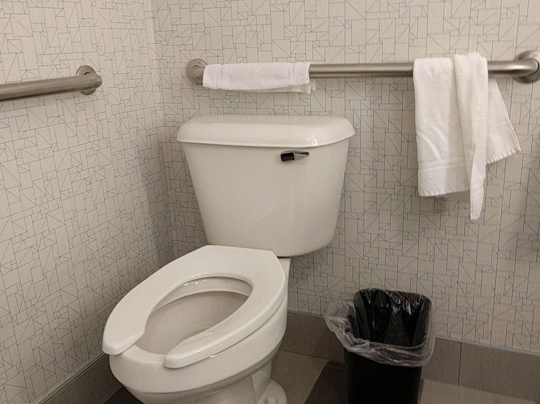 Holiday Inn Express & Suites Jamestown By IHG主图