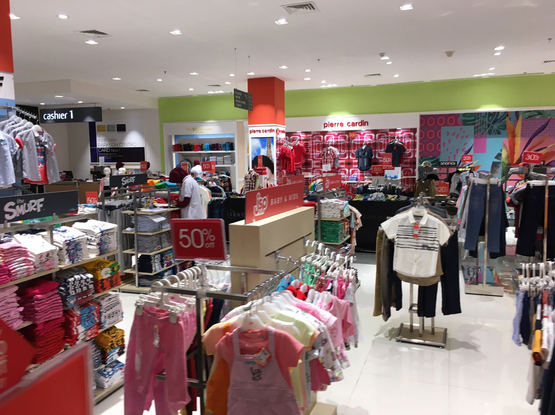 Centro Department Store景点图片