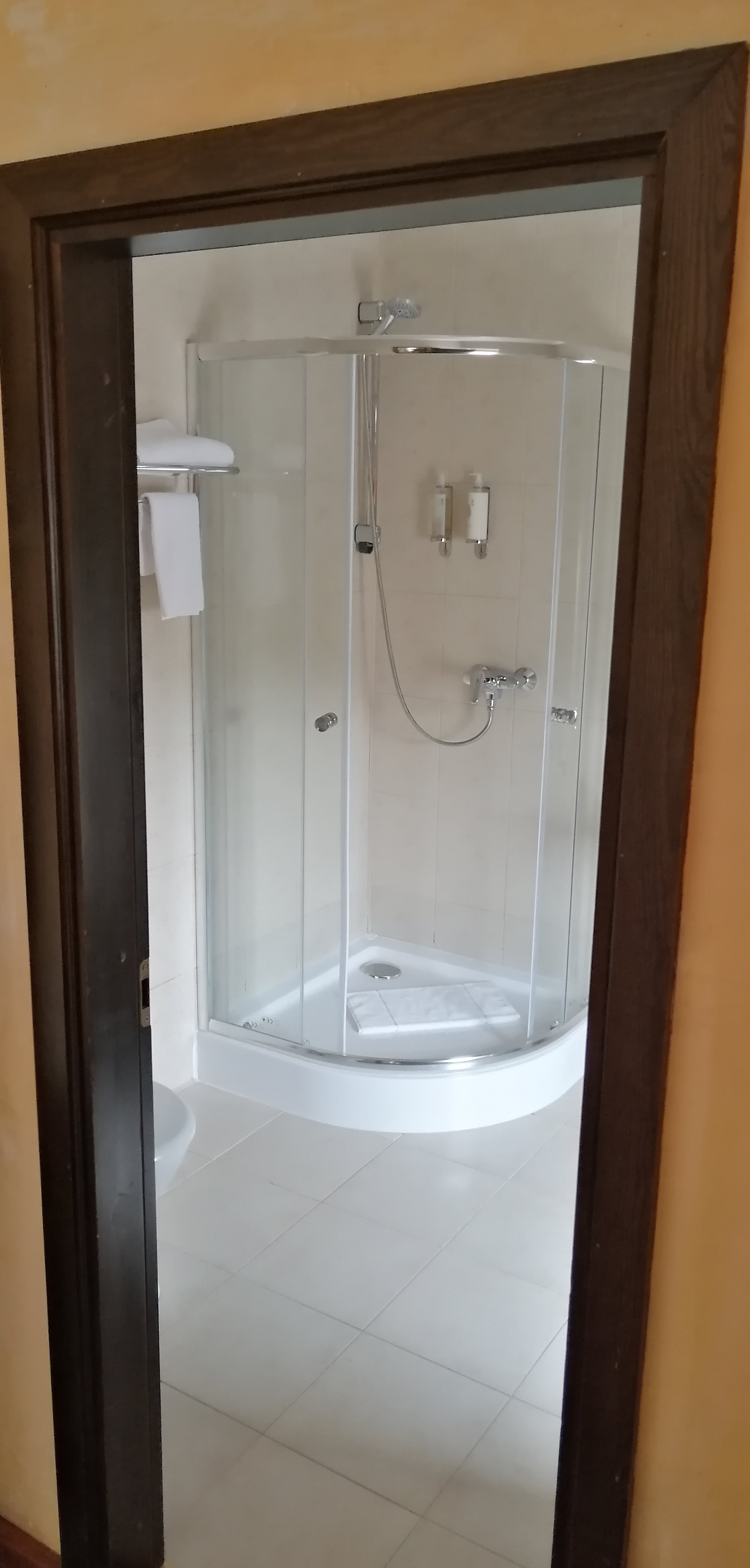 ROMANTIC Boutique Hotel & SPA-浴室
