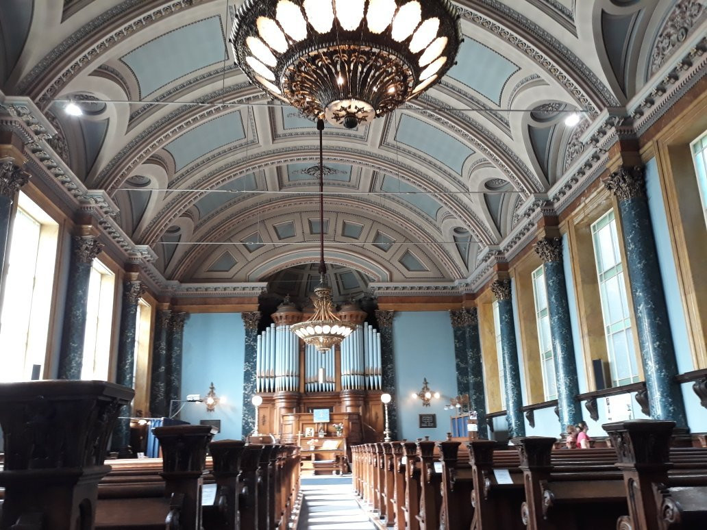 Saltaire United Reformed Church景点图片
