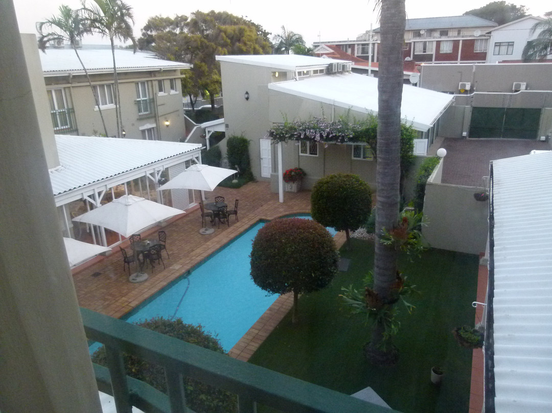 本杰明酒店主图