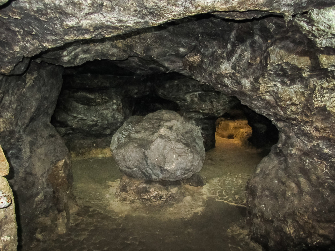 Cave Verteba-Borschiv必去景点