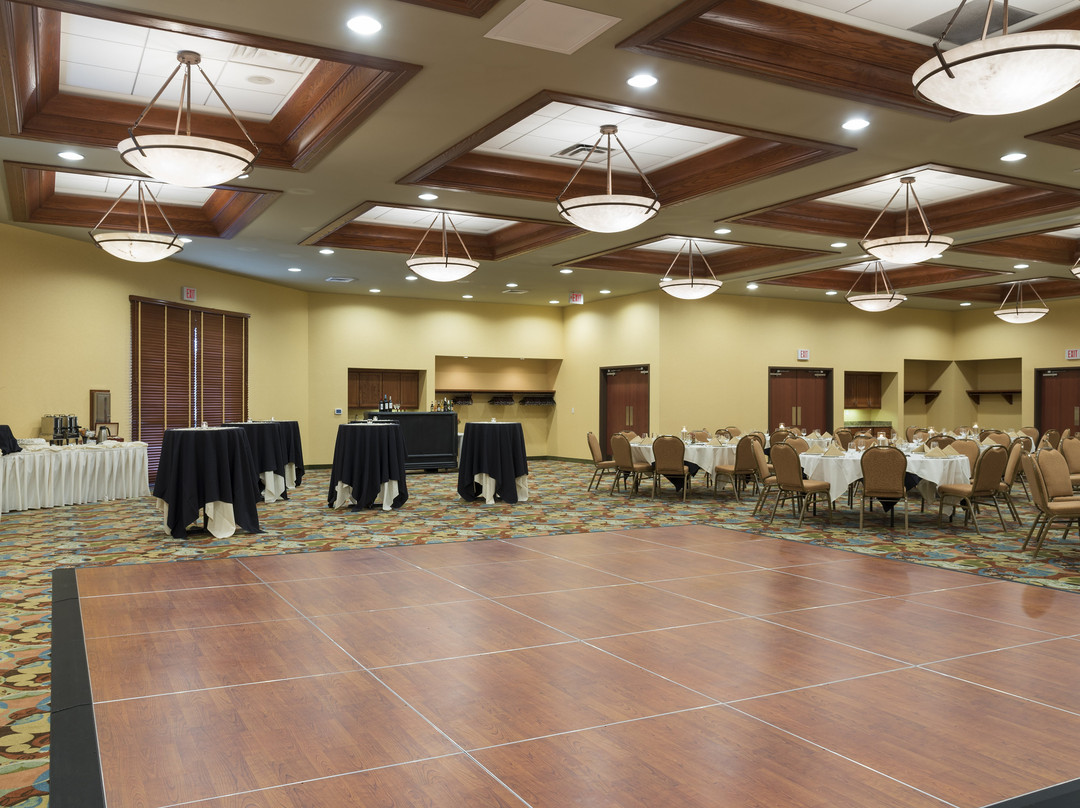 米德兰假日酒店主图