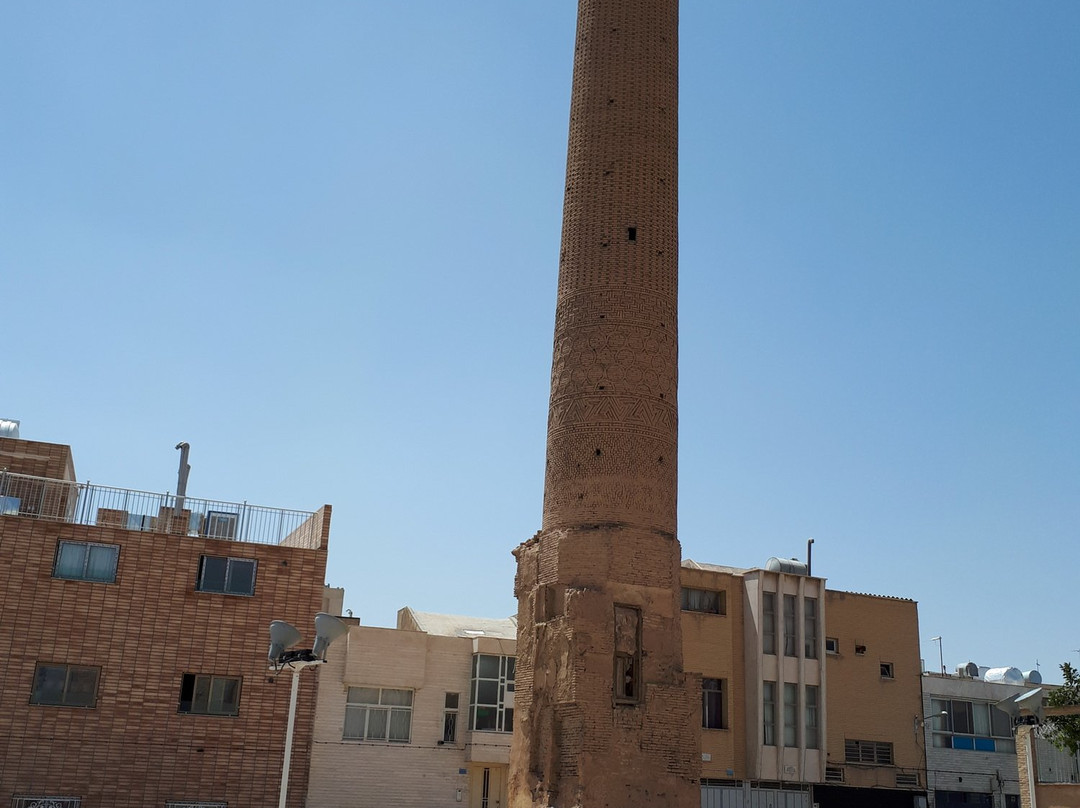 Minar Chihil Dukhtaran-Isfahan必去景点