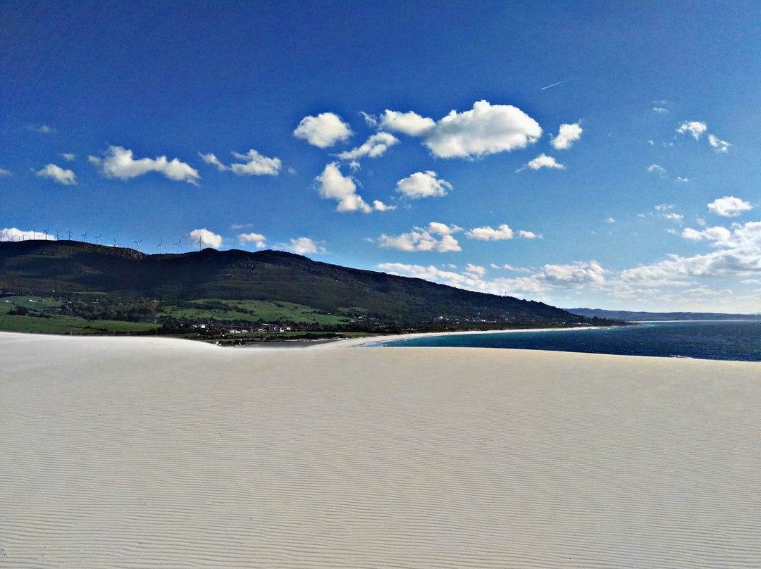 Playa de la Atunara景点图片