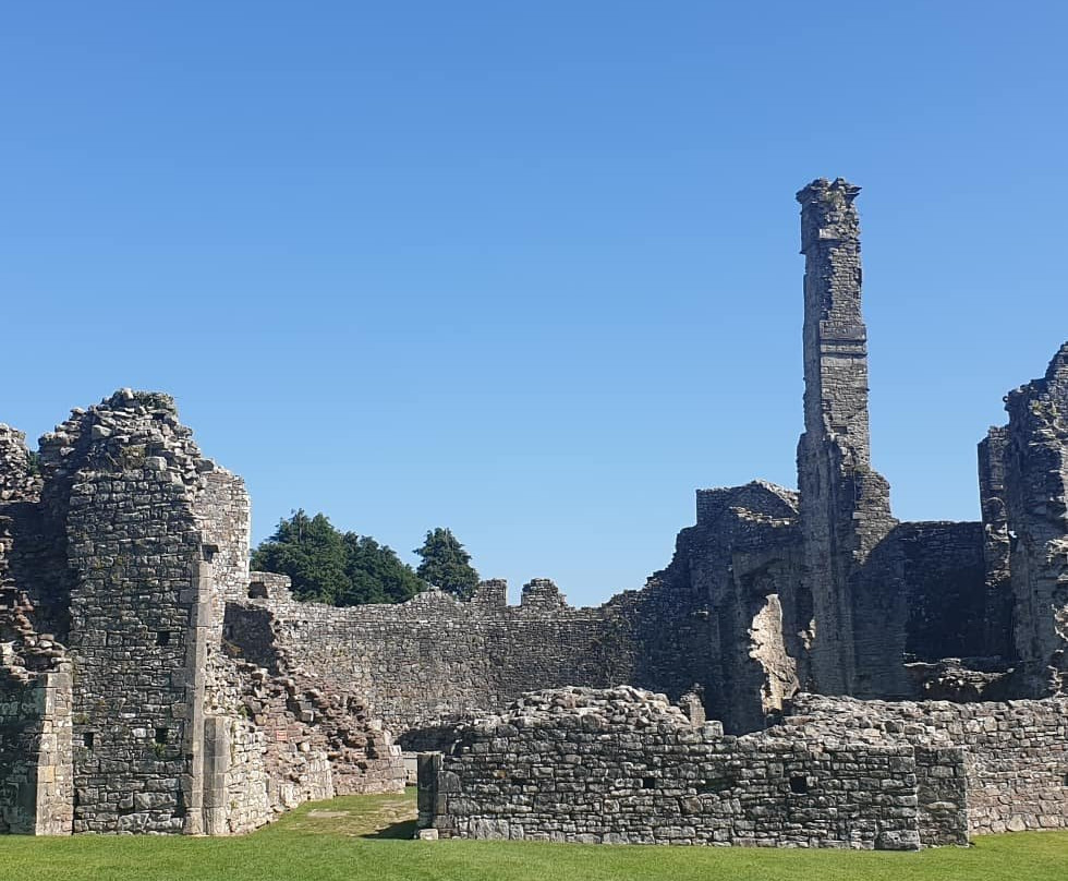 Coity Castle景点图片