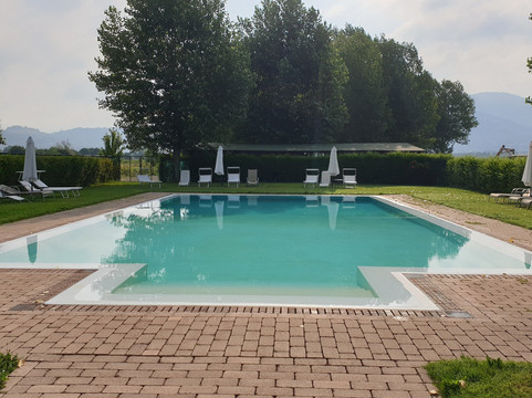 里肯帕内酒店主图