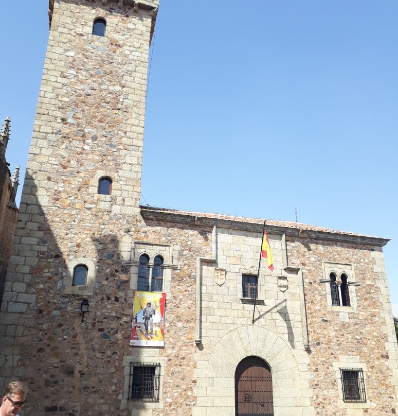 Palace de las Cigüeñas景点图片