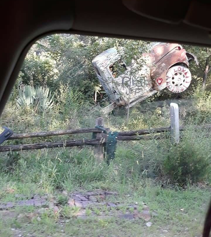 Truckhenge-托皮卡必去景点