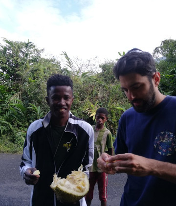 Nadège Rinot-桑巴瓦必去景点