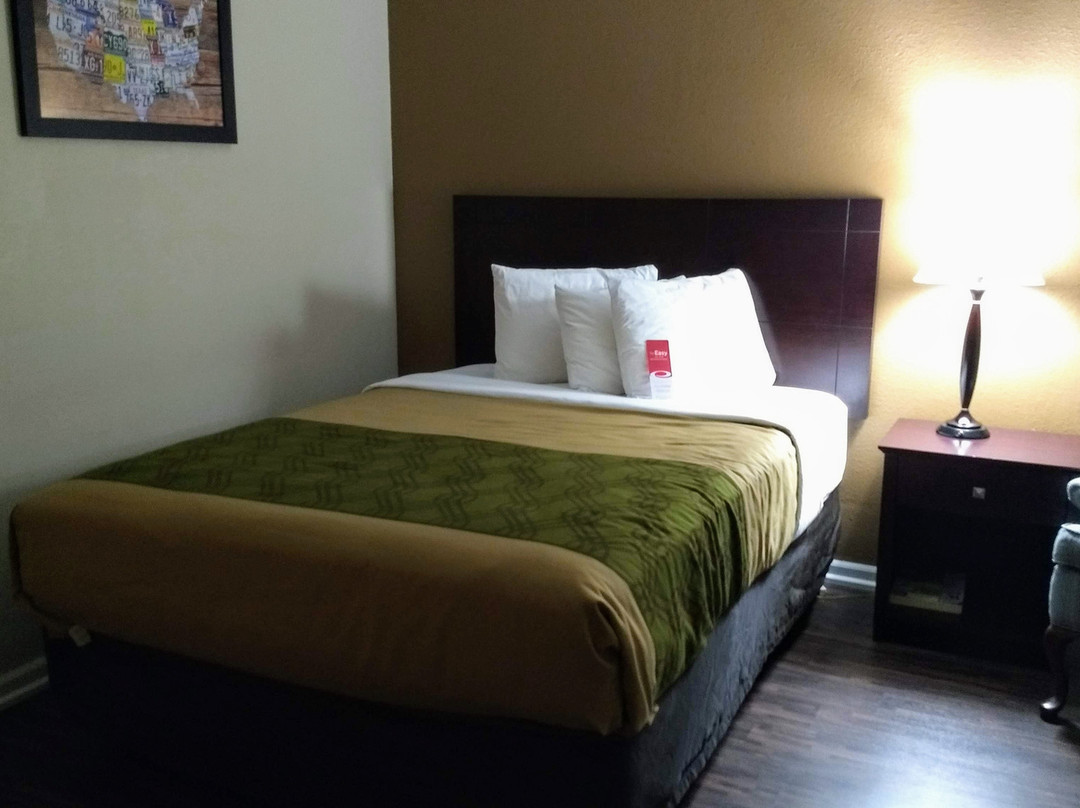 Econo Lodge & Suites主图