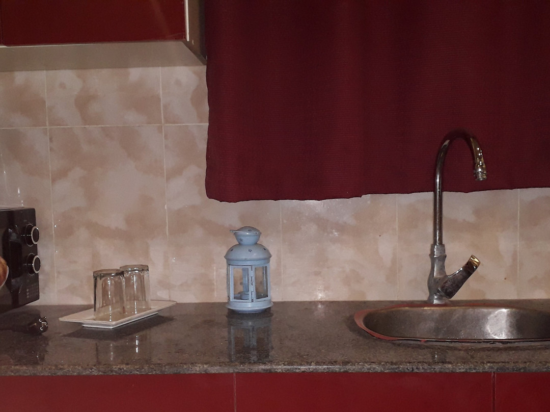 Triple One Hotel Suites主图