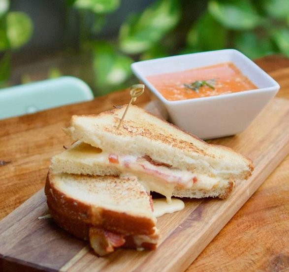 Copper Blues Rock Pub & Kitchen