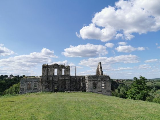 Castle Ruins at Skala Podilska景点图片