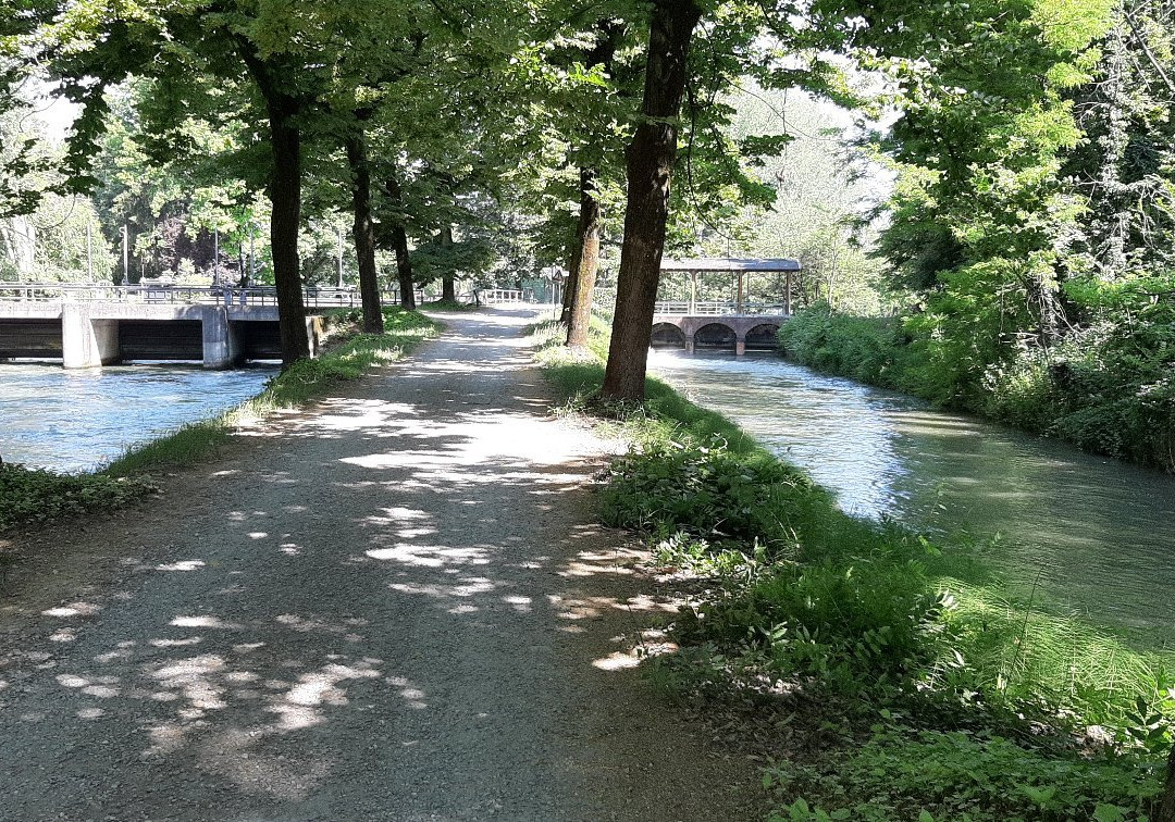 Tombe Morte e Tredici Ponti-Genivolta必去景点