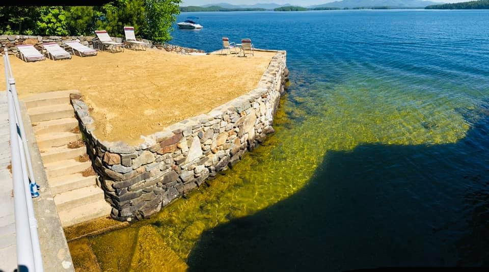 Belknap Point Inn主图