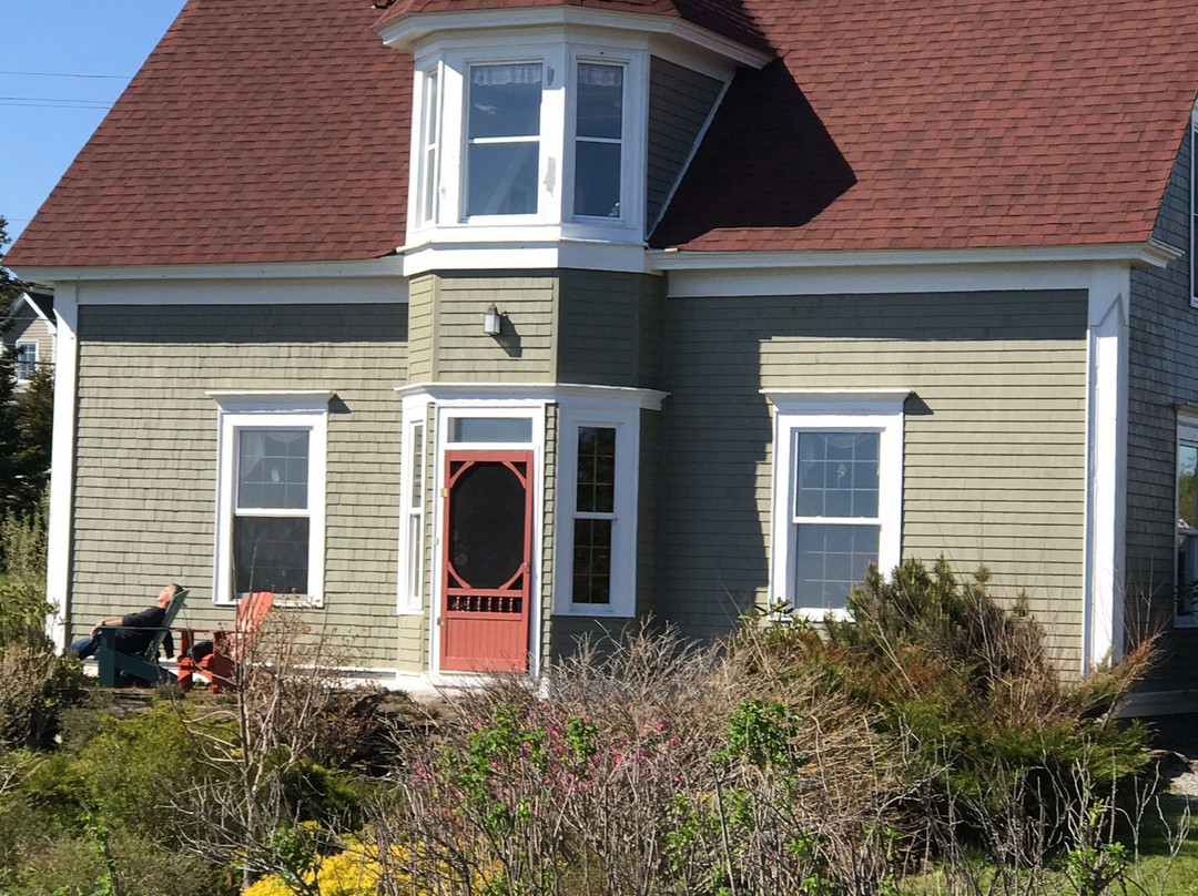 Century House Bed & Breakfast Pottery & Gallery主图