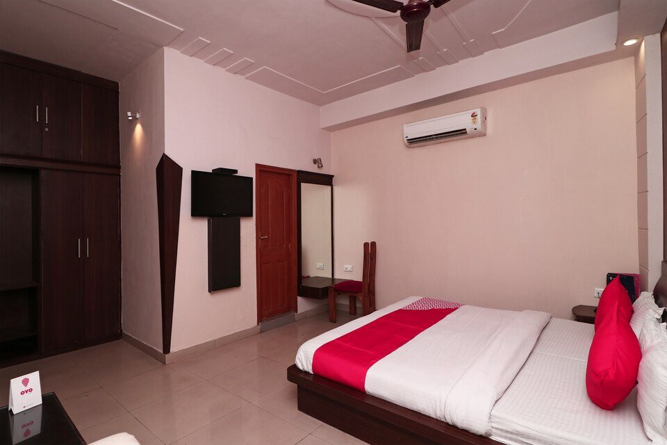 Hotel Daisy Inn主图