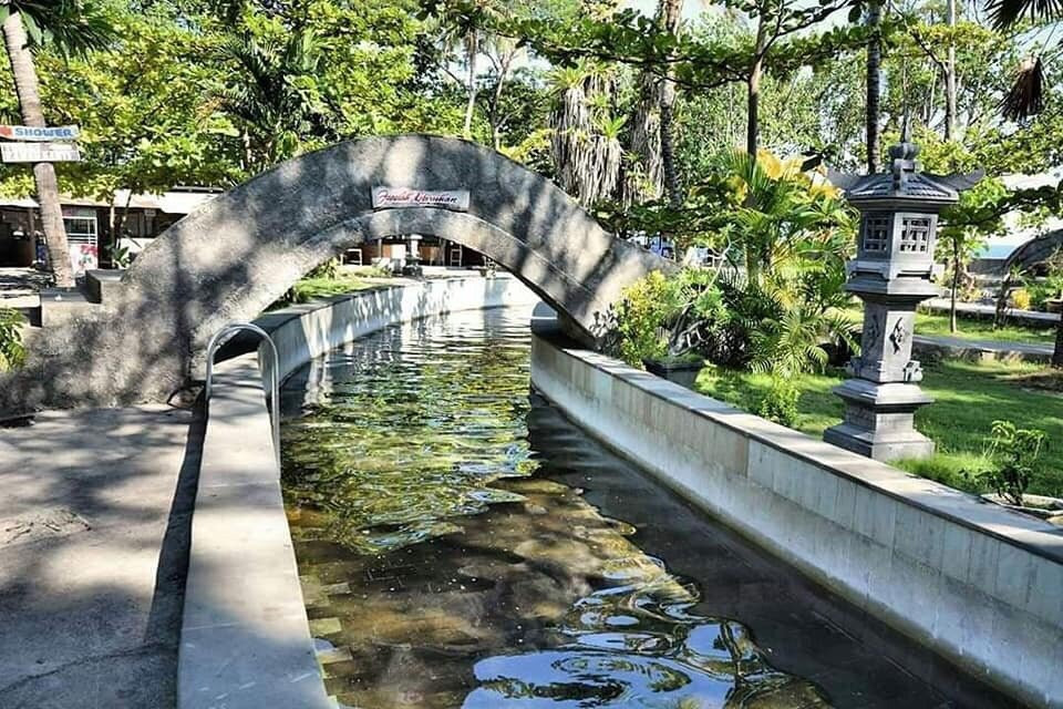 Yeh Sanih Spring景点图片