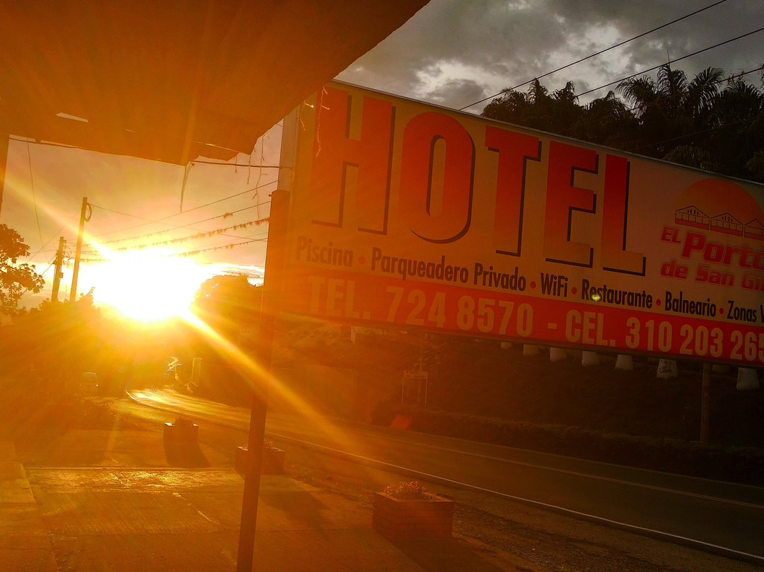 Hotel El Porton de San Gil主图