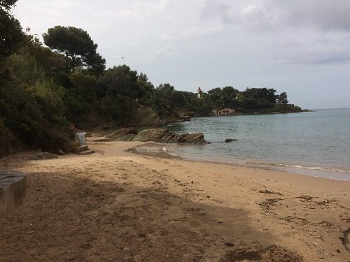 Plage de la Baumette景点图片