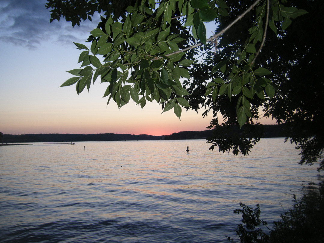 Lone Oak Point Resort主图