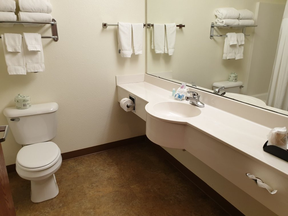 Estherville Hotel & Suites主图