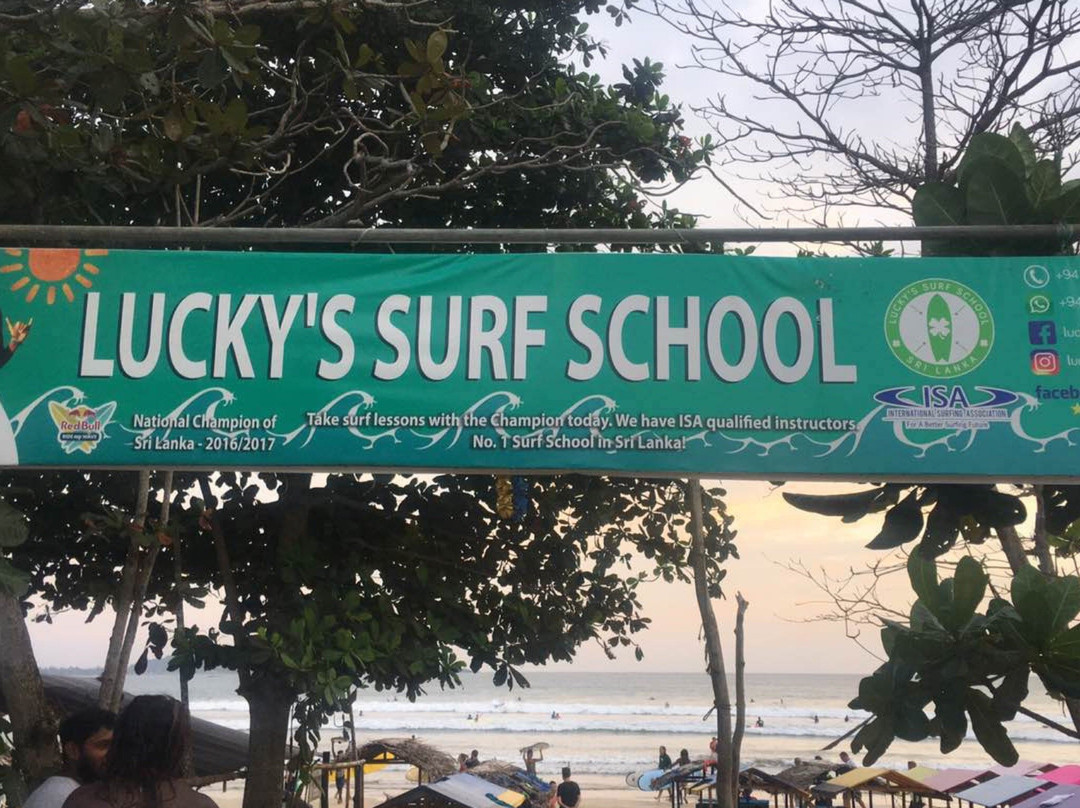 Lucky's Surf School & Surf Camp-瓦勒迦玛必去景点