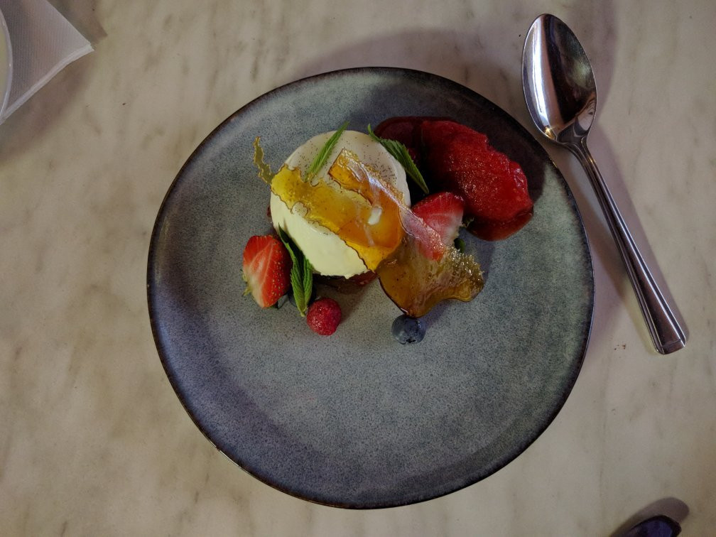 Hotel Gracelands主图