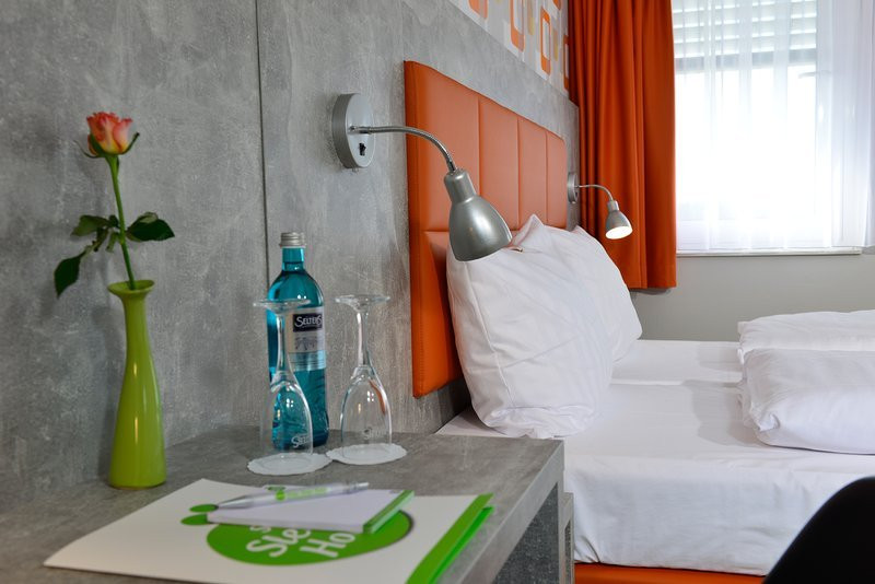 SleepySleepy Hotel Giessen主图