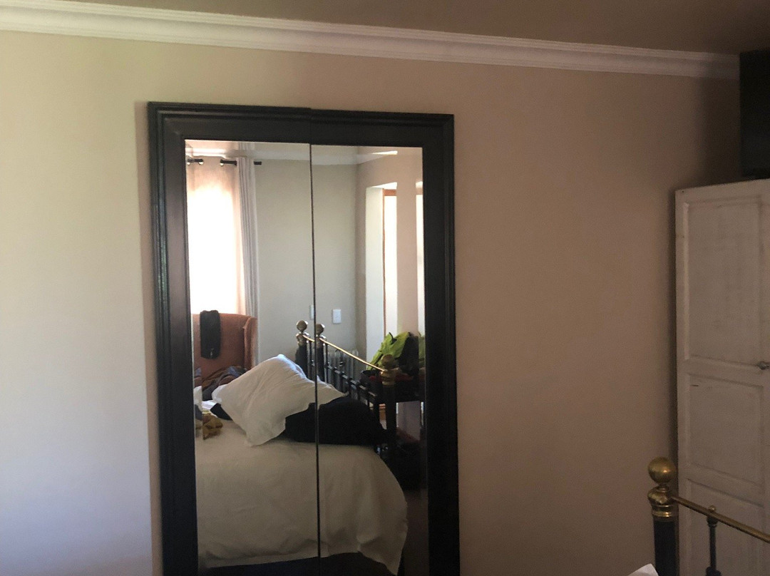 Station House Simondium主图