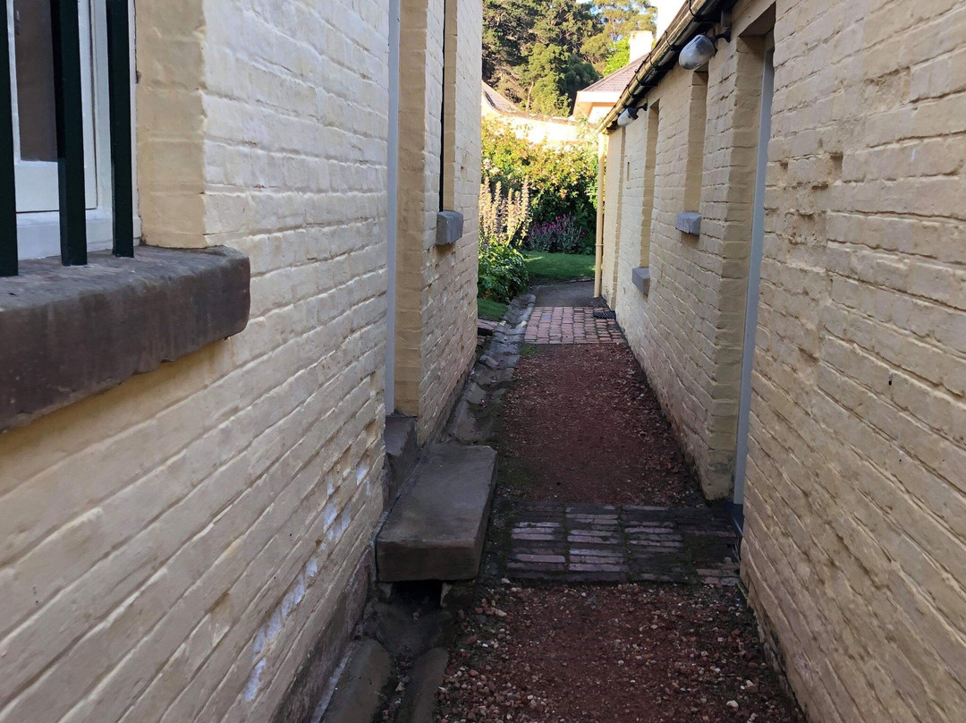 Roman Catholic Chaplains House景点图片