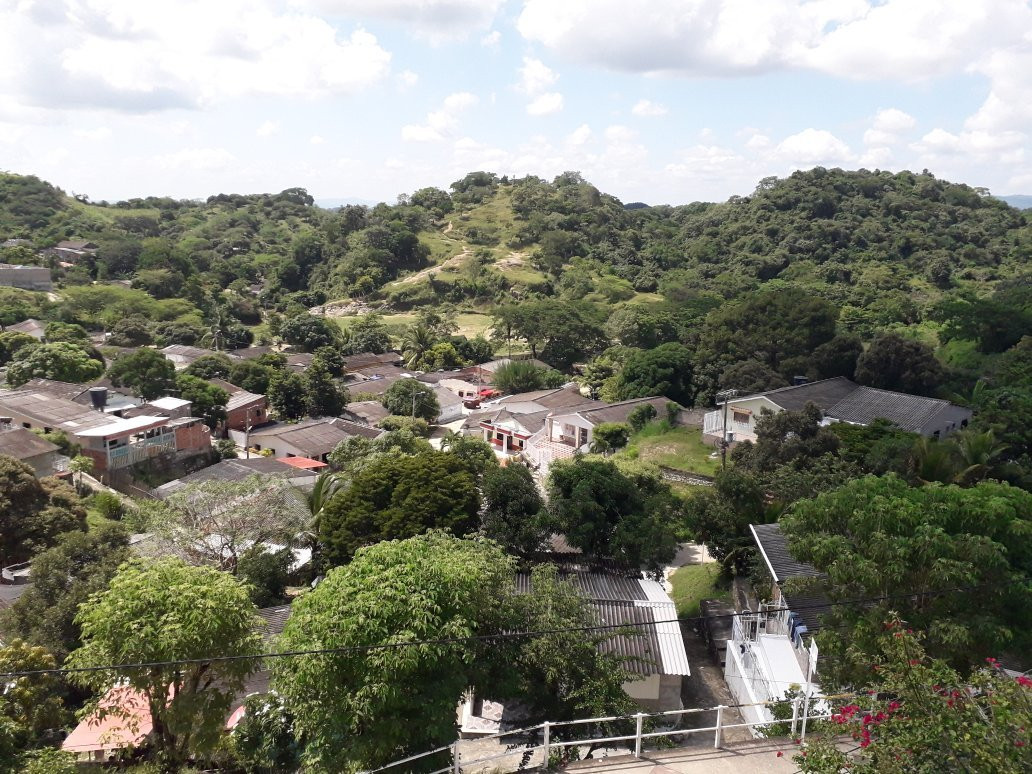 Iglesia de Santo Domingo de Guzman-Usiacuri必去景点