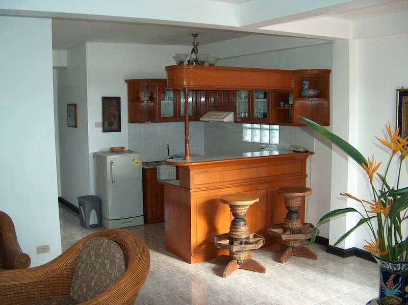 乃东海滩旅馆主图