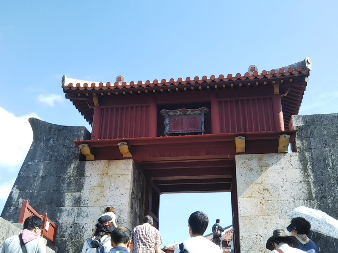 Rokokumon-那霸市必去景点