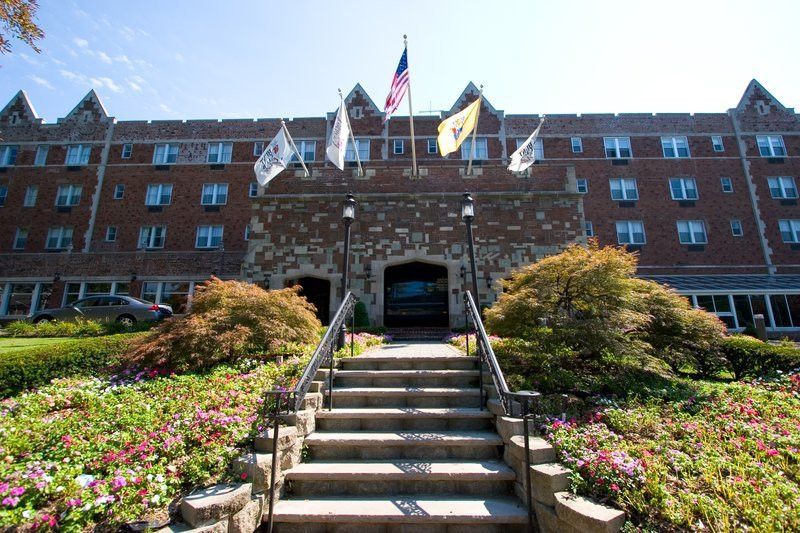 The Grand Summit Hotel主图