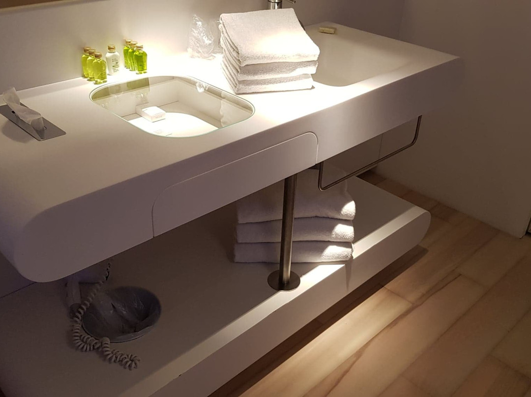 B4米兰酒店主图