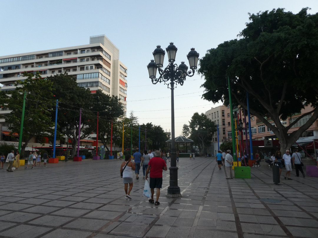 Plaza De La Nogalera景点图片